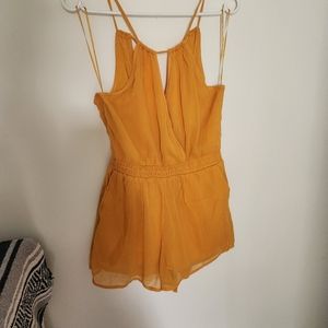 Abercrombie romper, size small, harvest yellow colour, with pockets!